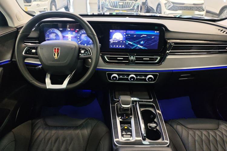 Used Hongqi HS5 2023 2.0T Four-Wheel Drive Flagship Pro Edition Center Console