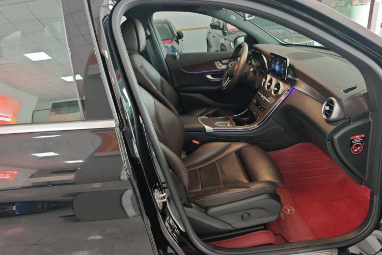 Used Mercedes-Benz GLC 2021 GLC 300 L 4MATIC Dynamic Model Right Front Seat