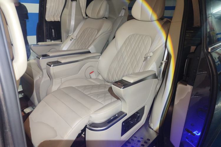 Used Buick GL8 2017 25S Luxury Version China V Standard Left Rear Seat