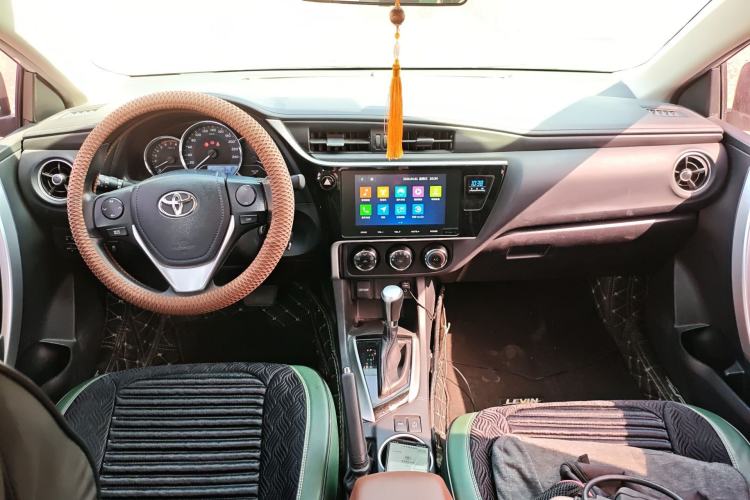 Used Toyota Levin 2017 Revised 185T CVT Elite Edition China V Standard Center Console