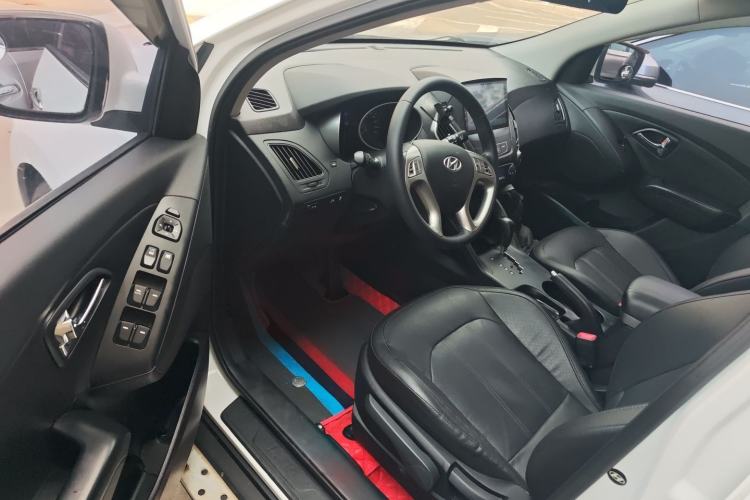 Used Hyundai ix35 2015 2.0L Automatic 2WD Smart Version China V Standard
