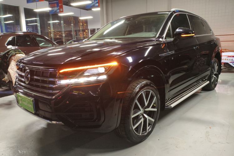 Used Volkswagen Touareg 2020 3.0 TSI Luxury Edition China VI
