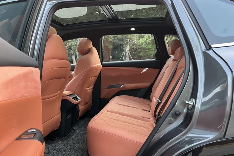 Used Changan CS75 PLUS 2025 4th Generation 1.5T New Blue Whale Smart Luxury Edition
