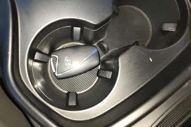 Used Hyundai Grand SantaFe 2013 3.0L 7-Seater Four-Wheel-Drive Comfort Edition
