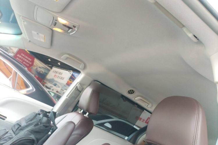 Used Toyota Sienna 2014 3.5L Sienna LE Two-Wheel Drive U.S. Specification