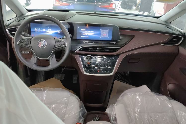 Used Buick GL8 2023 Avenir Aivia Six-Seat Deluxe Edition Center Console