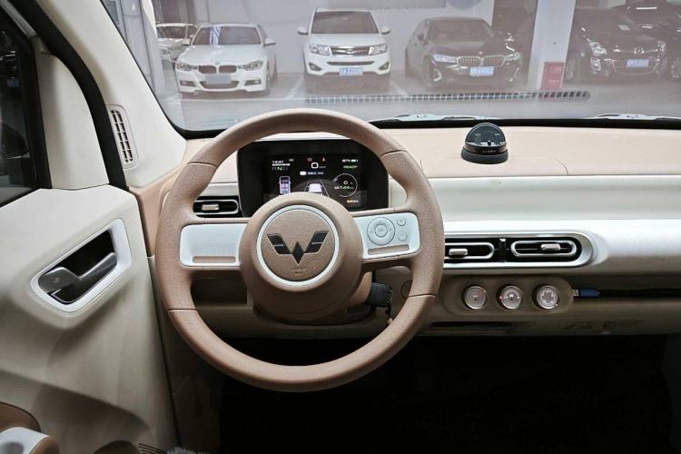 Used Wuling Hongguang MINIEV 2024 3rd Generation 215km Youth Edition