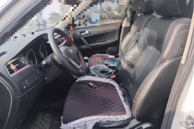 Used Zotye T600 2015 1.5T Manual Luxury Model
