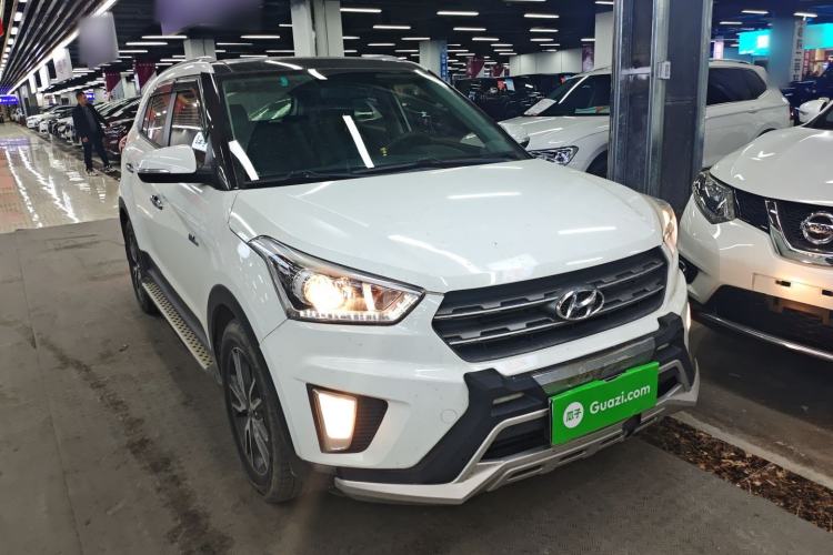 Used Hyundai ix25 2016 1.6T Dual-Clutch Two-Wheel-Drive Deluxe DLX Model