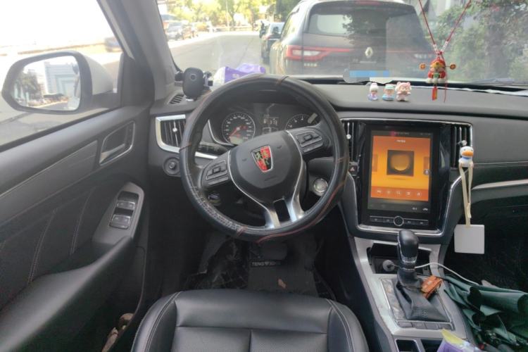 Used Roewe RX5 2019 20T Two-Wheel Drive Automatic 4G Connected Platinum Edition Steering Wheel