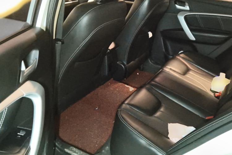 Used Geely Auto Emgrand 2017 Sedan Million Edition 1.5L Manual - Upward Version Left Rear Seat