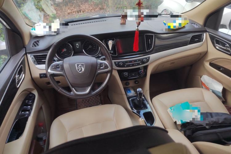 Used Baojun 730 2016 1.5L Manual Luxury Edition 7 Seats
