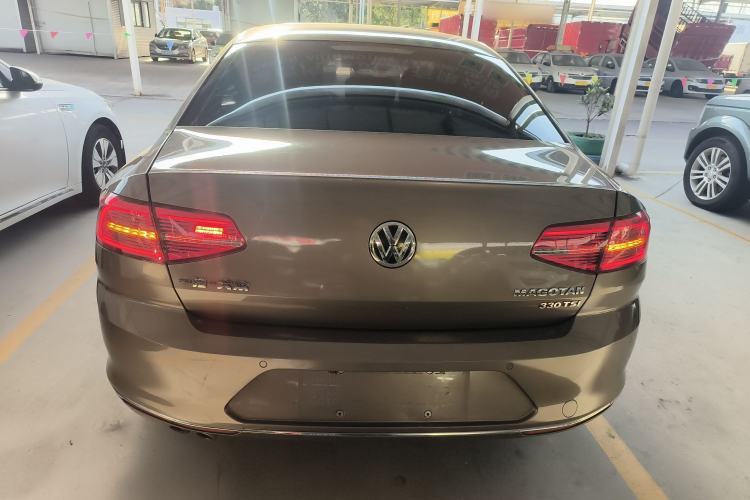 Used Volkswagen Magotan 2017 330TSI DSG Leading Model