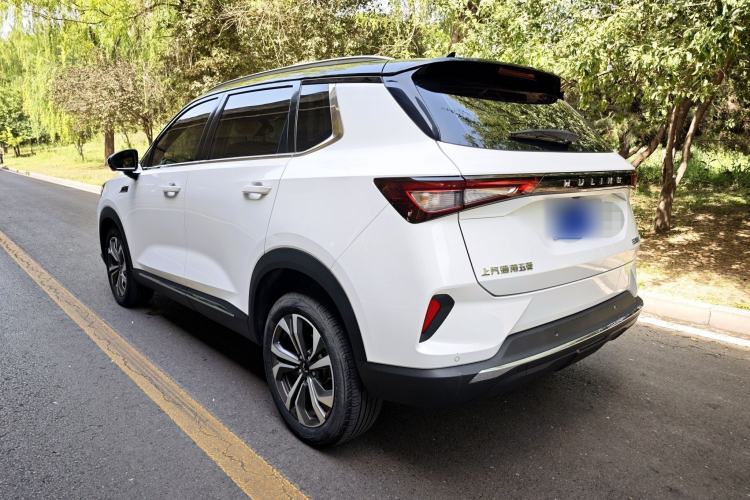 Used Wuling Asta 2022 2.0L DHT Electric-Speed Version