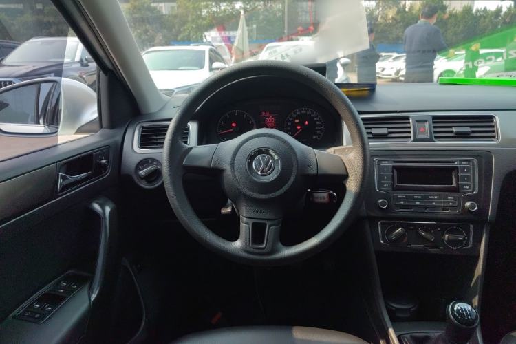 Used Volkswagen Santana 2015 1.6L Manual Comfort Edition Steering Wheel