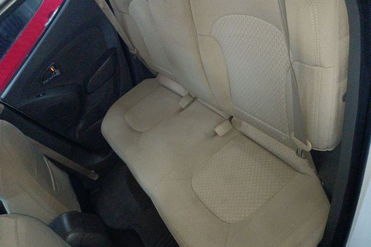 Used Hyundai ix35 2013 2.0L Automatic Two-Wheel Drive Comfort GL China V Standard Left Rear Seat