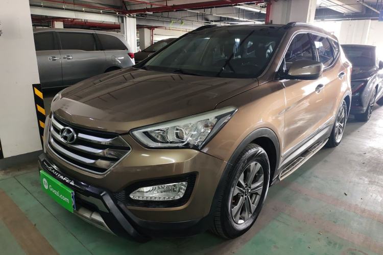 Used Hyundai Santa Fe 2015 2.0T Automatic Two-Wheel Drive Smart Version 5 Seats