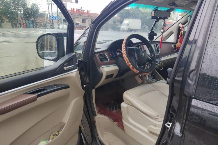 Used FORTHING Lingzhi 2018 M5L 1.6L 7-Seater Luxury Model Driver Seat