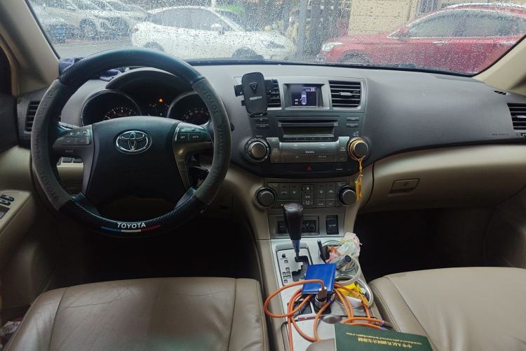 Used Toyota Highlander 2009 3.5L 4x4 7-Seater Luxury Edition Center Console