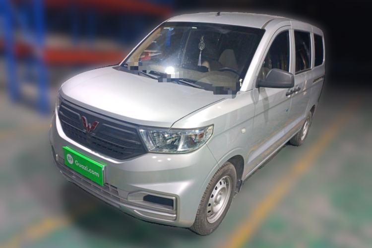 Used Wuling Hongguang V 2022 1.5L Jingqu Version Hydraulic Power Steering LAR