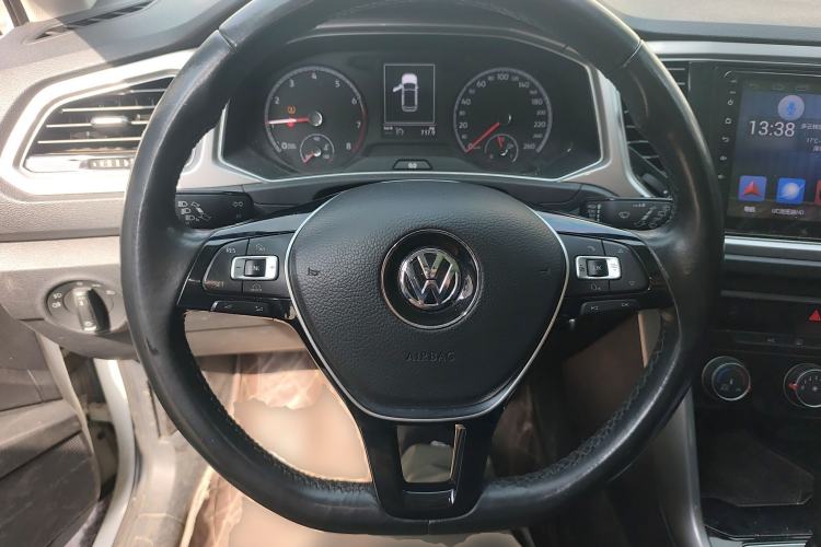 Used Volkswagen T-ROC 2018 230TSI DSG Two-Wheel Drive Advanced Version China V Standard