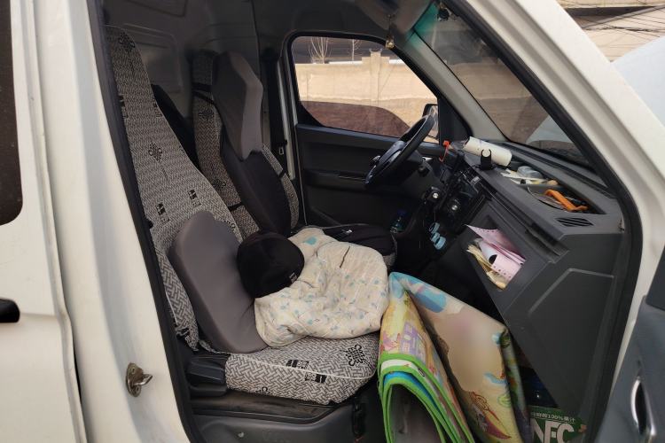 Used Farizon Xingxiang V 2023 V6E Ningde Times 41.86kWh Value Edition Left Rear Seat