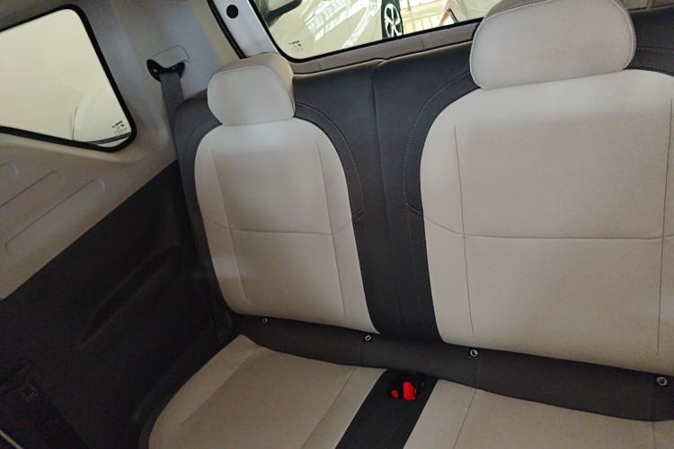 Used Geely Galaxy Panda 2025 210km Panda Kart Left Rear Seat