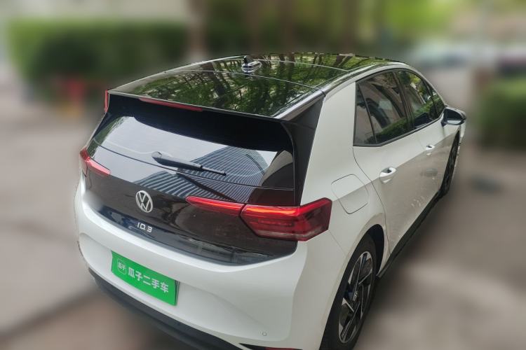 Used Volkswagen ID.3 2024 Outstanding Edition Rear Right 45 Deg