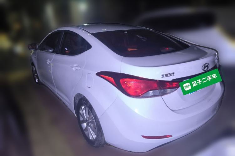 Used Hyundai Elantra (5th Generation / Langdong) 2016 1.6L Automatic Smart Version
