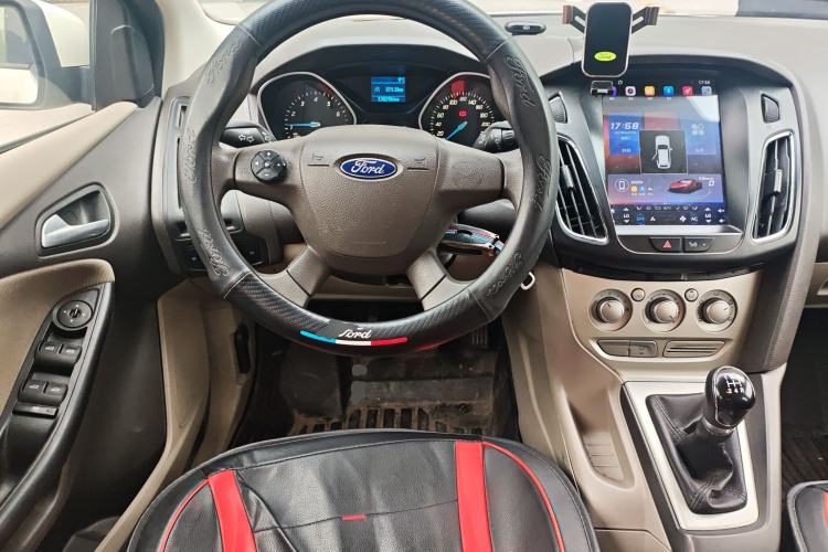 Used Ford Focus 2012 Sedan 1.6L Manual Comfort Model