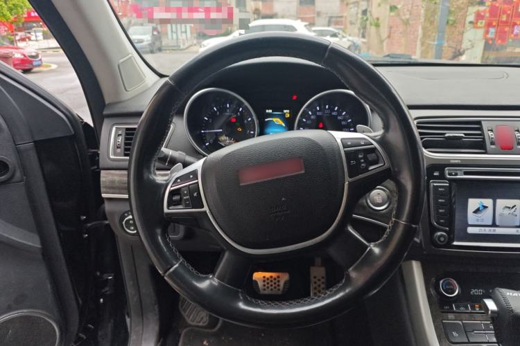 Used Haval H8 2015 2.0T Two-Wheel-Drive Standard Version Steering Wheel