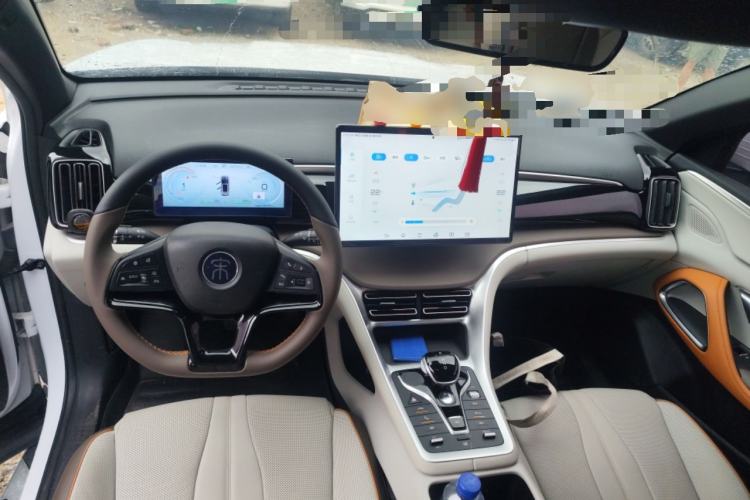 Used BYD Song Pro New Energy 2022 DM-i 110km Flagship Pro Model Center Console