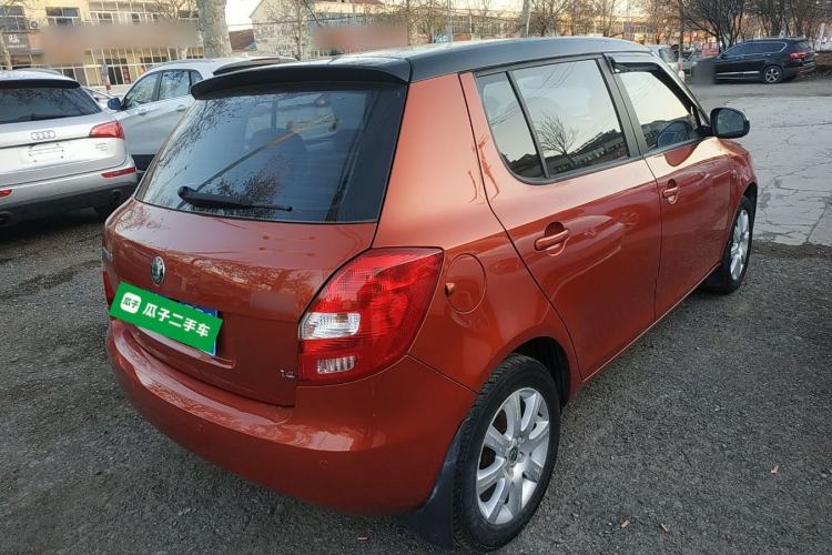 Used Skoda Fabia 2011 1.4L Automatic Crystal Edition