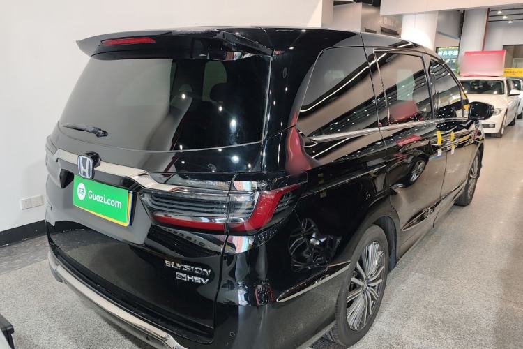 Used Honda Elysion 2022 2.0L eHEV Luxury First Edition
