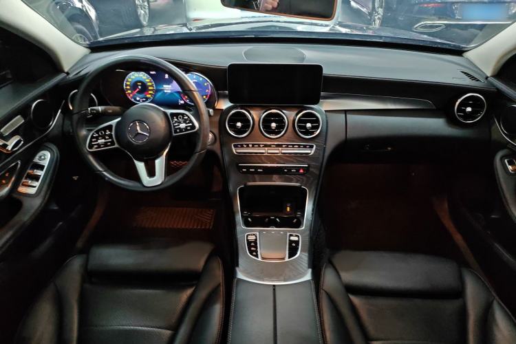 Used Mercedes-Benz C-Class 2019 Restyled C 260 L Sport Edition Center Console
