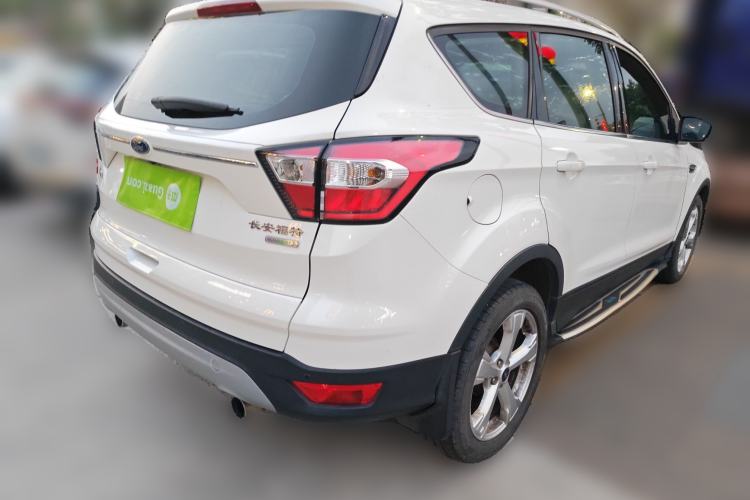Used Ford Kuga 2018 EcoBoost 180 Two-Wheel-Drive Platinum Edition

