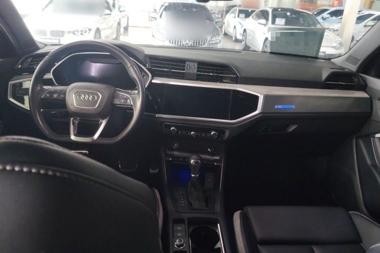 Used Audi Q3 2024 35 TFSI Fashion Dynamic Edition
