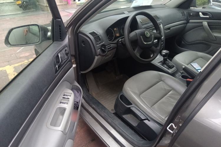 Used Skoda Octavia 2010 1.4TSI DSG Yijun Edition
