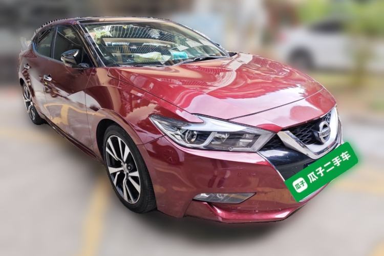 Used Nissan Maxima 2016 2.5L XL Luxury Edition Front Right 45 Deg