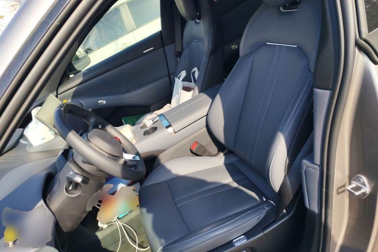 Used Xiaomi Auto YU7 2025 Ultra-Long Range Rear-Wheel Drive Version Left Front Seat