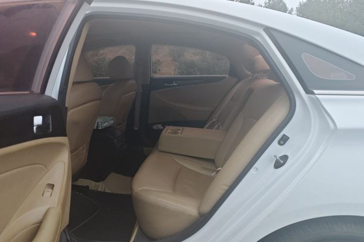 Used Hyundai Sonata 2013 2.4L Automatic Leading Edition China IV Standard
