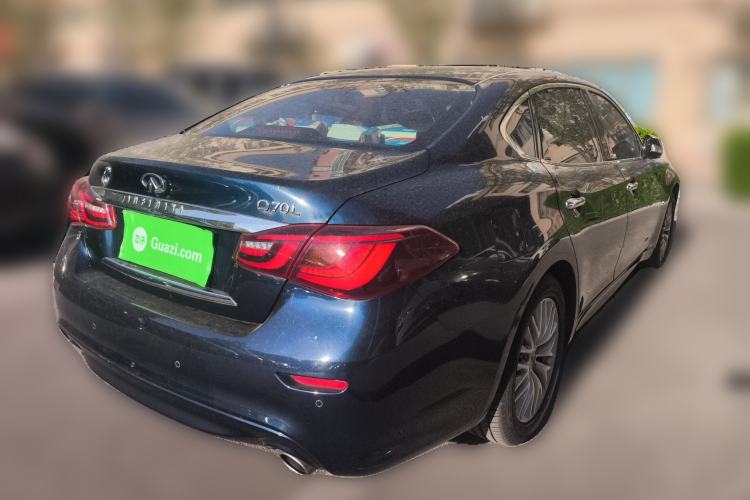 Used Infiniti Q70 2017 Q70L 2.5L Enjoyment Edition Rear Right 45 Deg