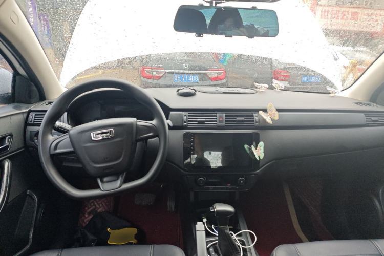 Used Qoros 3 2018 Sedan 1.6L Automatic Leading Model