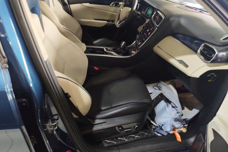 Used Lynk & Co 01 2019 2.0T Two-Wheel Drive Zhaopu Version China VI Standard
