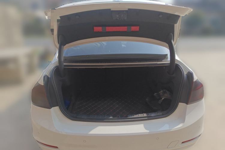 Used BMW 3 Series 2015 320i Active Edition
