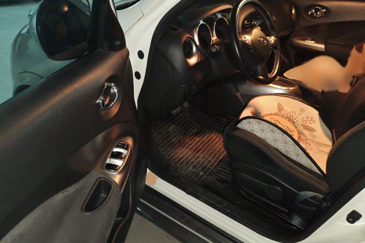 Used Infiniti ESQ 2014 1.6L Spontaneous Edition
