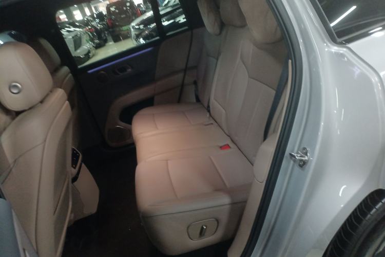 Used Li Auto i6 2025 Model Two-Wheel-Drive Standard Type