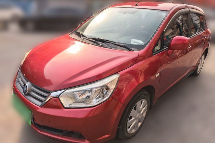 Used Venucia R50 2013 1.6L Automatic Fashion Edition