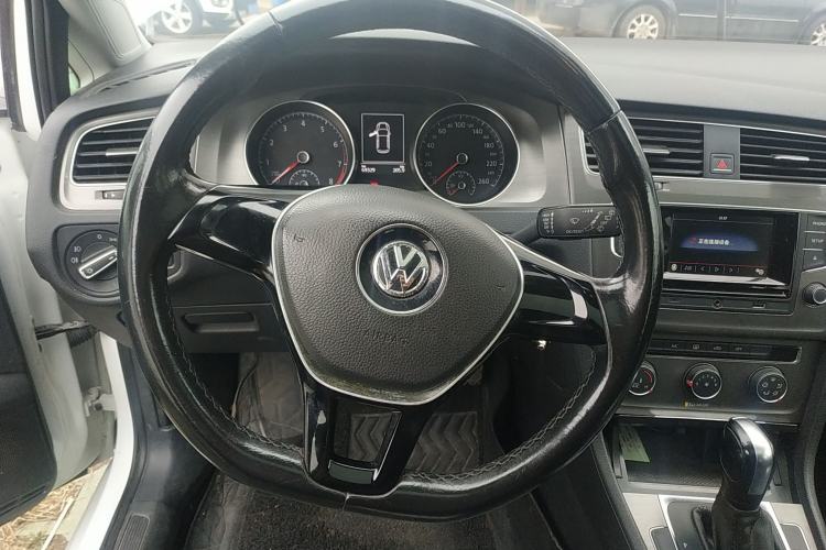 Used Volkswagen Golf 2016 1.6L Automatic Comfort Model
