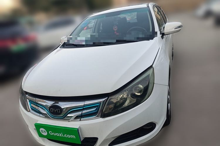 Used BYD e5 2016 300 Luxury Edition
